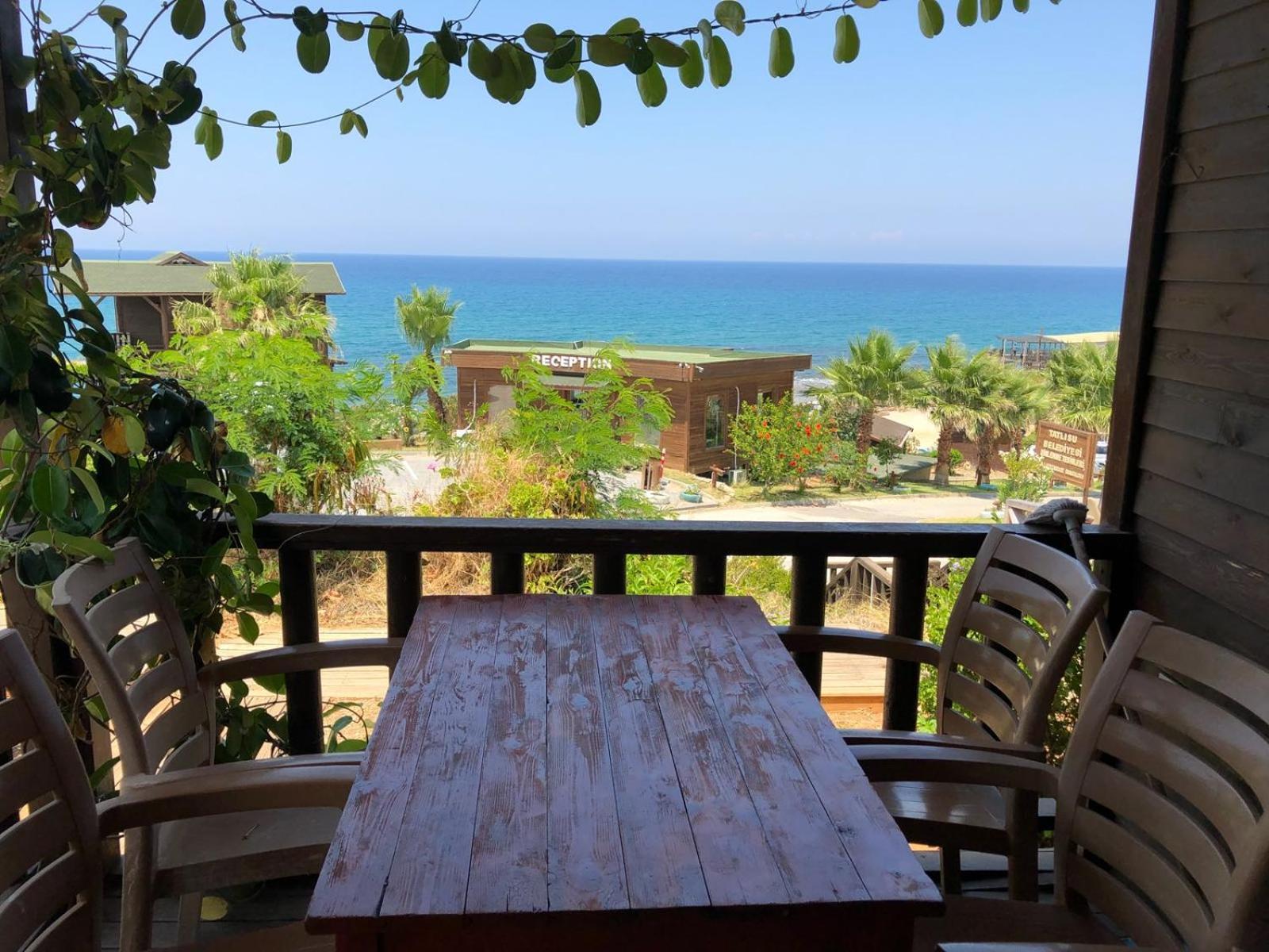 Zambak Holiday Village & Restaurant Superb Seafront Location ! Agios Georgios  Exterior foto