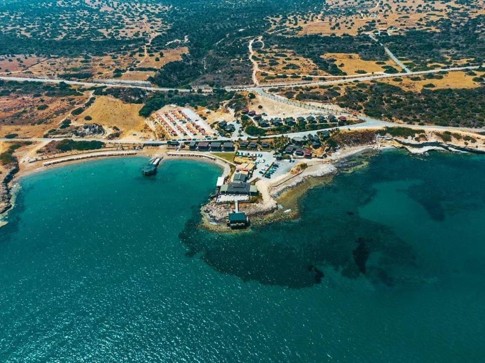 Zambak Holiday Village & Restaurant Superb Seafront Location ! Agios Georgios  Exterior foto