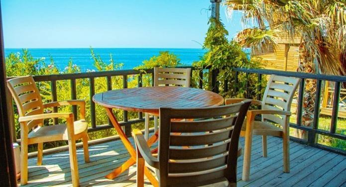 Zambak Holiday Village & Restaurant Superb Seafront Location ! Agios Georgios  Exterior foto